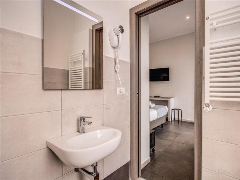 Floor 6 By Dot Suites Rome Exterior photo